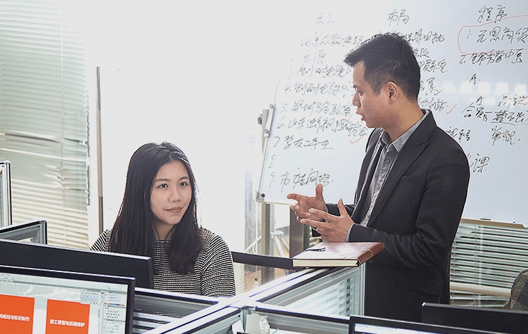 万蜂的实力来自于17年的沉淀，我们不断的提升技术实力与服务质量。