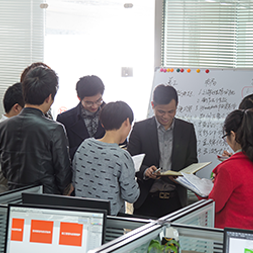 万蜂的实力来自于17年的沉淀，我们不断的提升技术实力与服务质量。